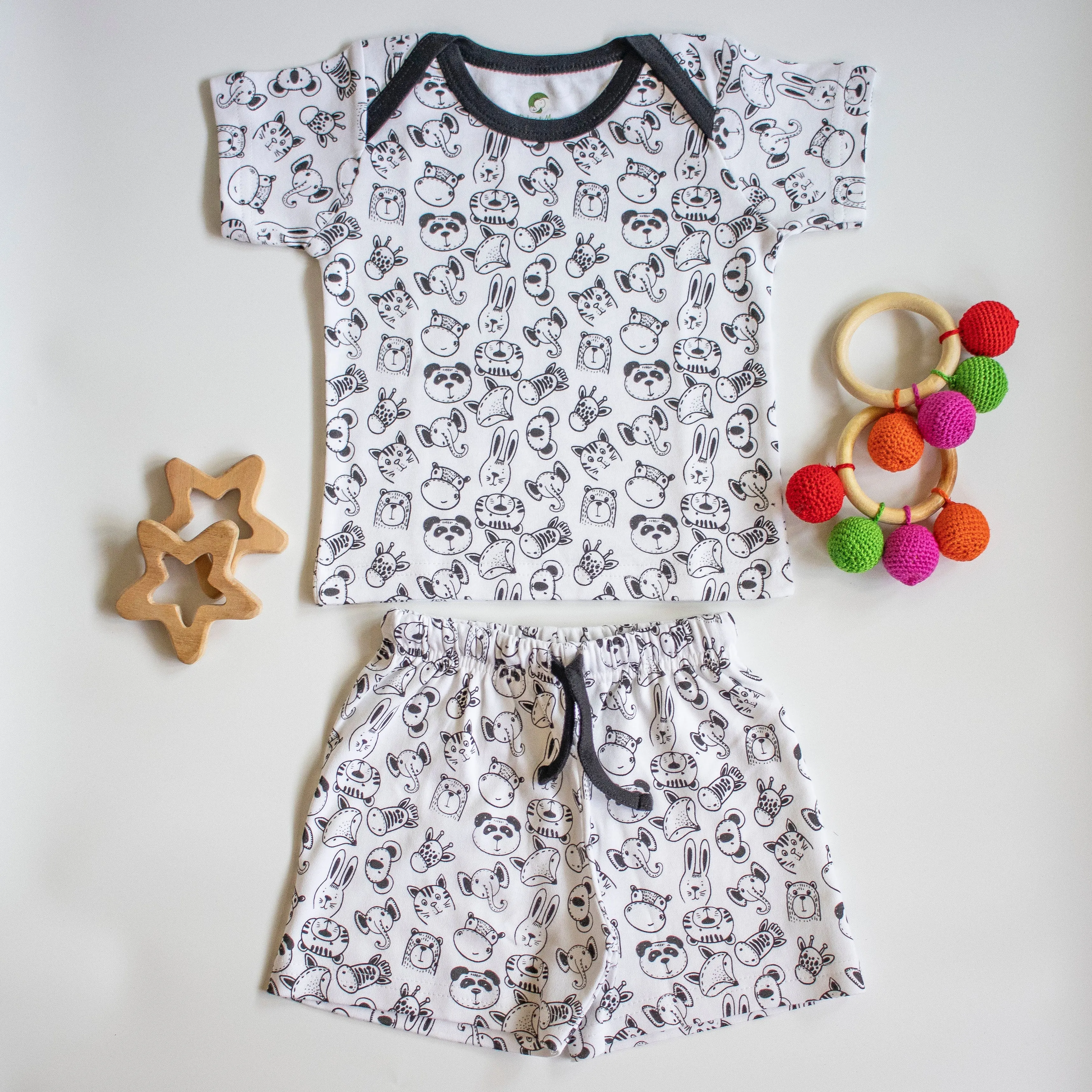 Animals T-Shirt With Shorts