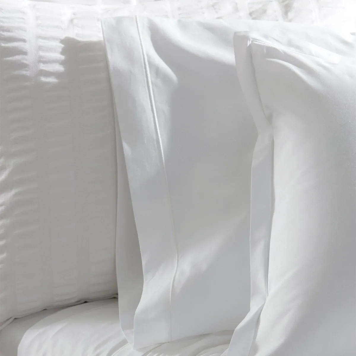 Ceylon Satin Stitch by Matouk