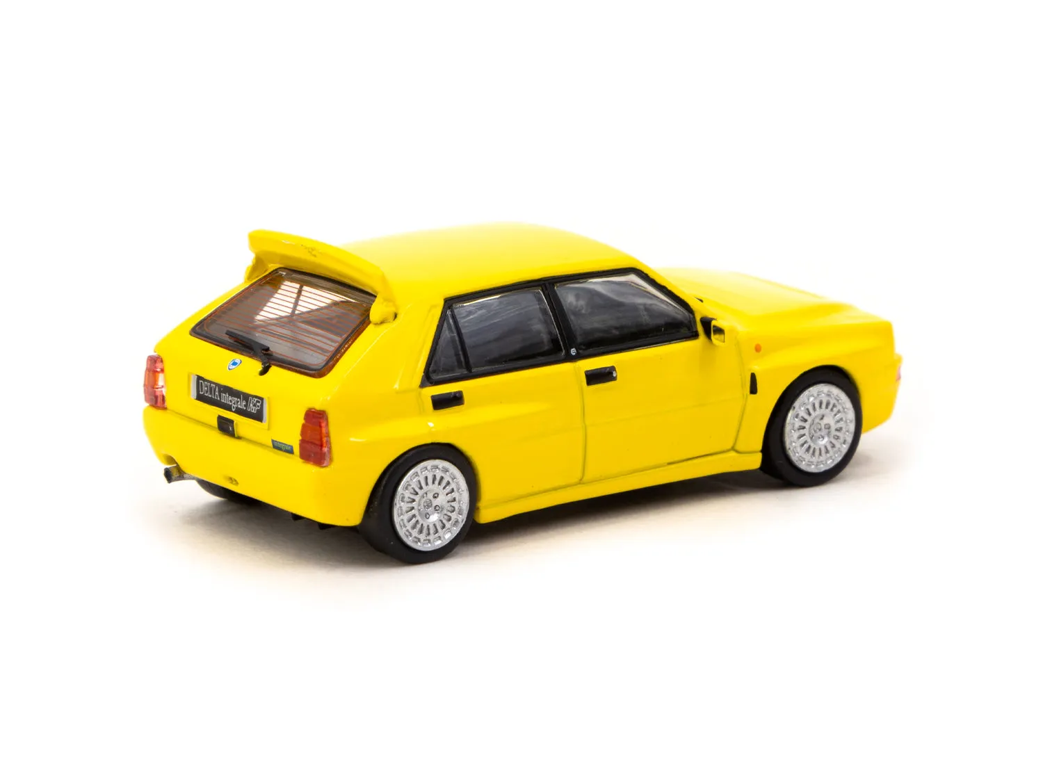 Tarmac Works 1/64 Lancia Delta HF Integrale Giallo Ginestra - ROAD64