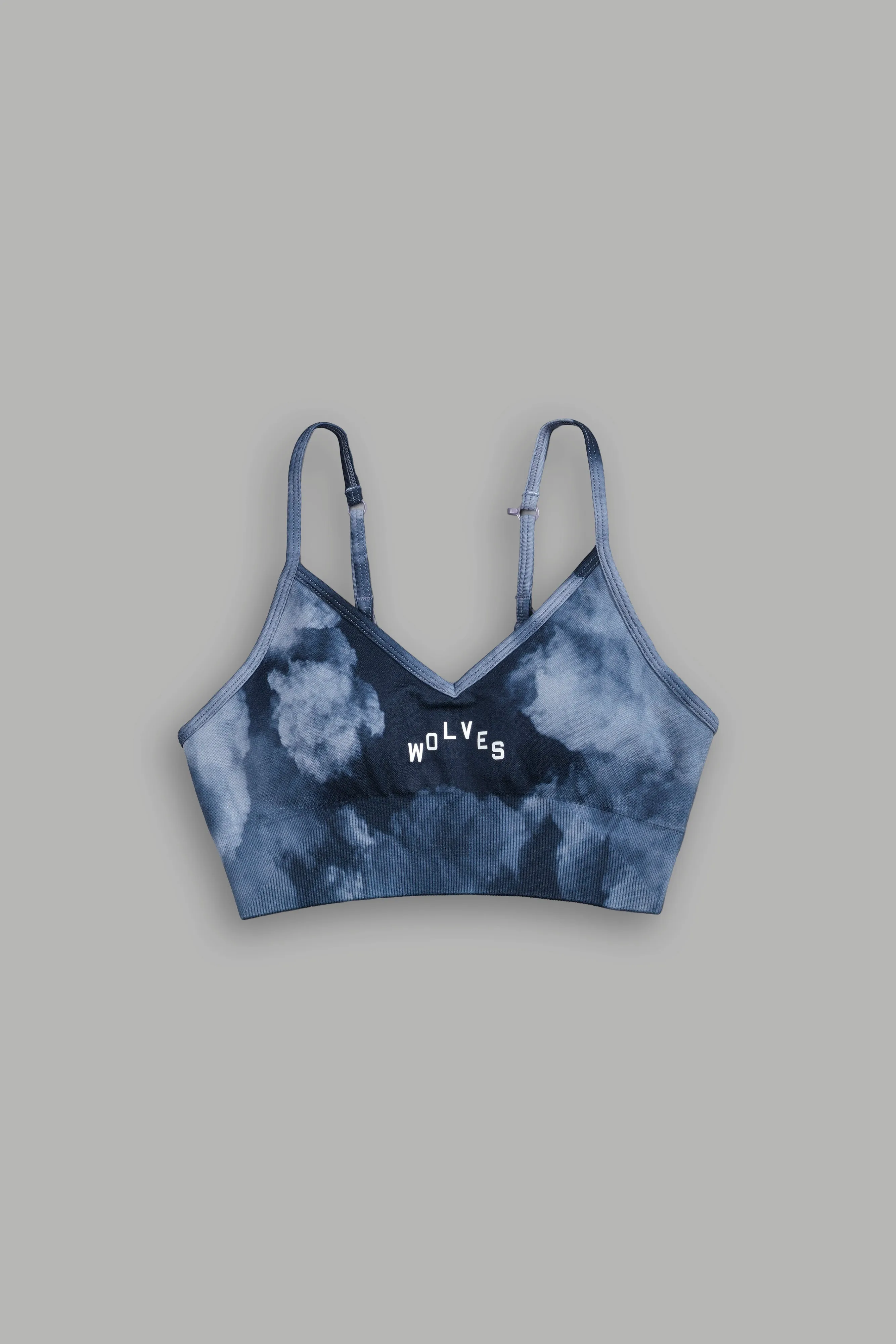 Wolves Pyramid "Everson Seamless" Sports Bra in Darc Blue Big Ghost Clouds